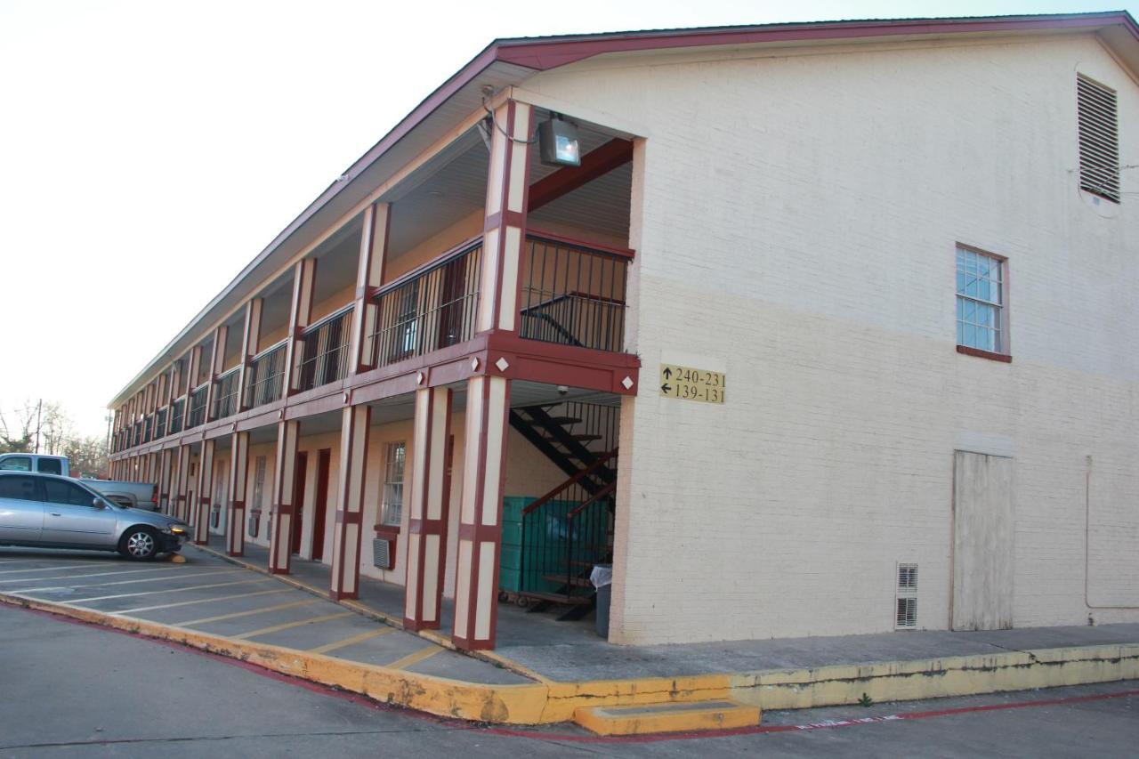 Sherman Inn Exterior photo