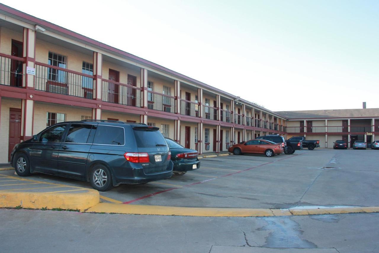 Sherman Inn Exterior photo