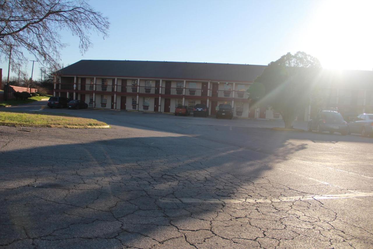 Sherman Inn Exterior photo